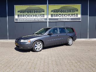 Vrakbiler auto Volvo V-70 2.4 D5 2006/8