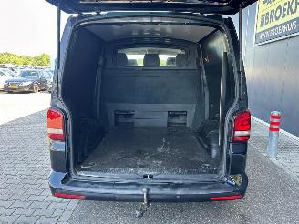 Volkswagen Transporter 2.0 TDI L2H1 DC Comfortline picture 23