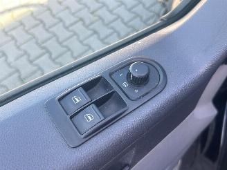 Volkswagen Transporter 2.0 TDI L2H1 DC Comfortline picture 22
