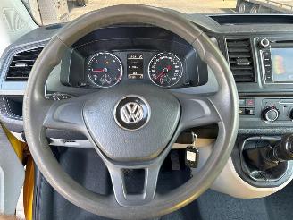 Volkswagen Transporter 2.0 TDI L2H1 DC Comfortline Plus picture 20
