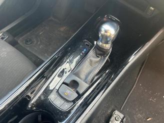 Toyota C-HR C-HR (X1,X5), SUV, 2016 1.8 16V Hybrid picture 15