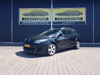 skadebil auto Renault Mégane Estate 1.5 dCi Bose 2012/6