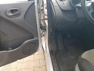 Renault Kangoo 1.5 dCi 75 Energy Comfort picture 12