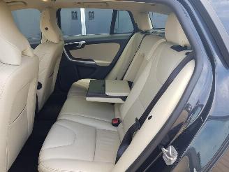 Volvo V-60 2.4 D6 AWD Plug-In Hybrid Summum picture 14