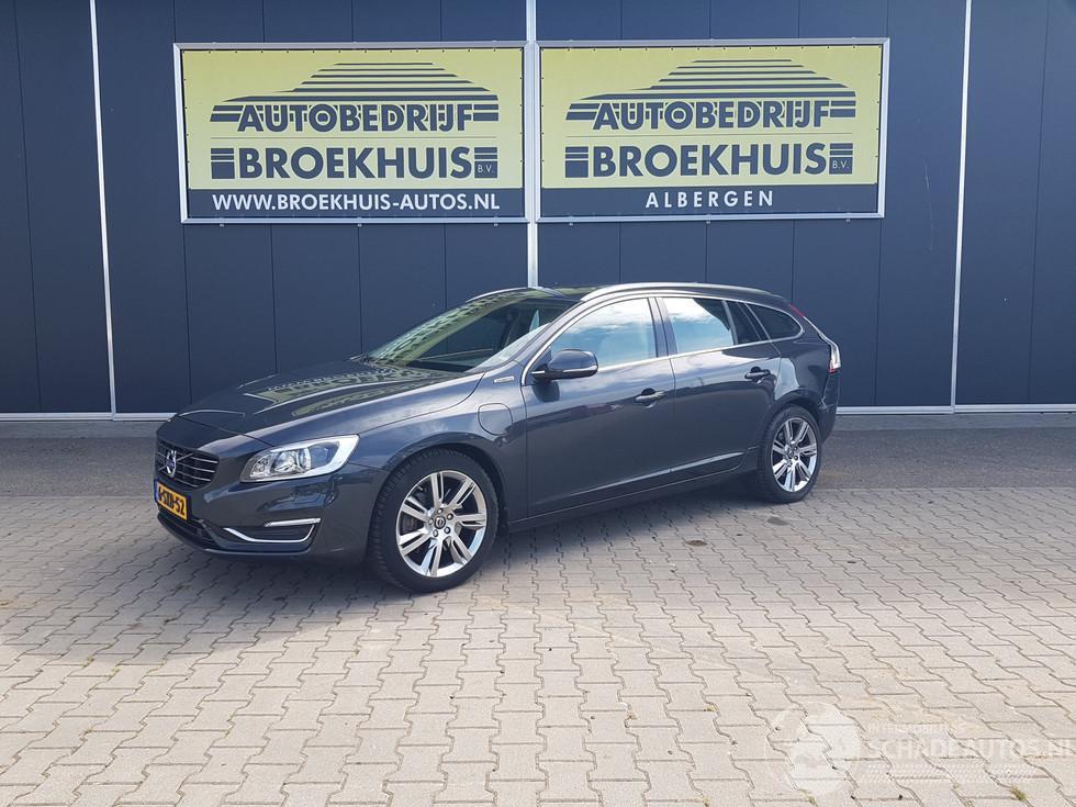 Volvo V-60 2.4 D6 AWD Plug-In Hybrid Summum