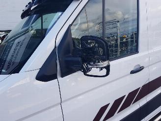 Volkswagen Crafter 35 2.0 TDI L3H3 Highline DSG picture 10