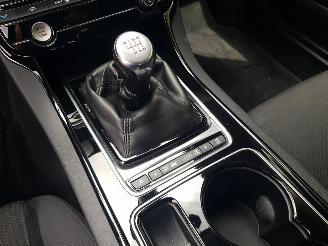 Jaguar XE 2.0 D Portfolio picture 18