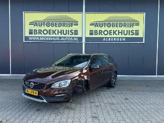Uttjänta bilar auto Volvo V-60 V60 Cross Country I (FZ), Combi, 2010 / 2018 2.0 T5 16V 2016/10