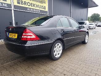 Mercedes C-klasse 180 K. Elegance picture 7