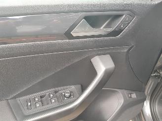 Volkswagen T-Roc 2.0 TSI 4Motion Sport picture 27
