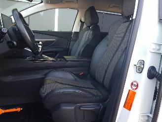 Peugeot 3008 1.2 PureTech Première picture 15