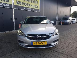 Opel Astra 1.0 Edition picture 3