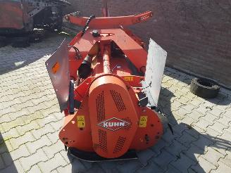 skadebil caravan Kuhn  BPR 305 2003/10