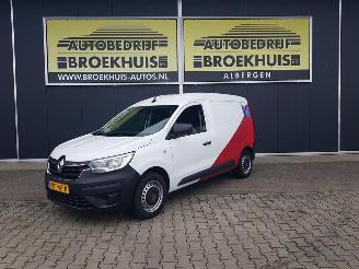 Damaged car Renault Express 1.5 dCi 75 Comfort 2022/8