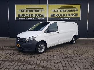 krockskadad bil bedrijf Mercedes Vito 116 CDI Extra Lang 2022/5