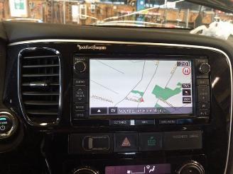 Mitsubishi Outlander Outlander (GF/GG), SUV, 2012 / 2022 2.0 16V PHEV 4x4 picture 15