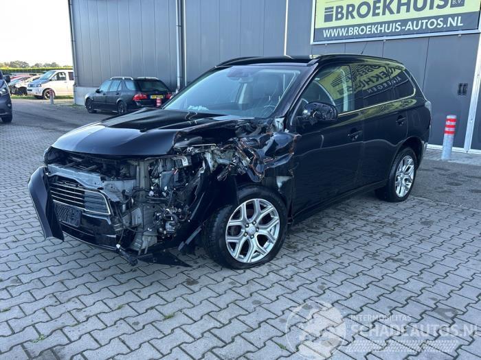 Mitsubishi Outlander Outlander (GF/GG), SUV, 2012 / 2022 2.0 16V PHEV 4x4
