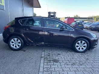 Opel Astra Astra J (PC6/PD6/PE6/PF6), Hatchback 5-drs, 2009 / 2015 1.4 Turbo 16V ecoFLEX 140 picture 6