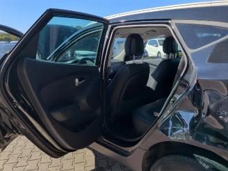 Hyundai Ix35 iX35 (LM), SUV, 2009 / 2015 2.0 16V picture 13
