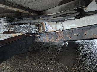 Nissan NT400 2.5 DCI Hoogwerker picture 11