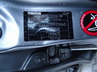 Mazda 2 1.3 picture 7