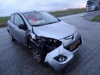 Mazda 2 1.3 picture 4