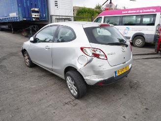 Mazda 2 1.3 16v picture 2