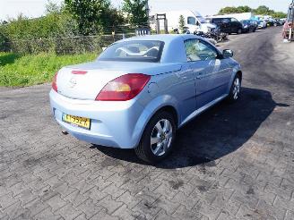 Vrakbiler auto Opel Tigra 1.4 16v 2006/1