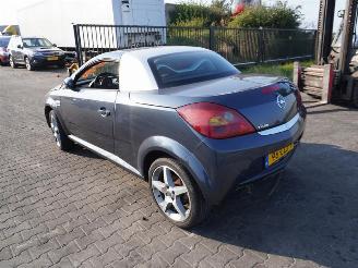 Opel Tigra 1.8 16v picture 2