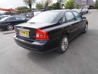 krockskadad bil auto Volvo S-80 2.4 2004/9