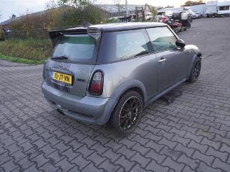 Uttjänta bilar auto Mini Cooper S 1.6 16v 2002/8