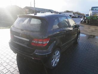 demontáž osobní automobily Mercedes B-klasse 170 2006/5