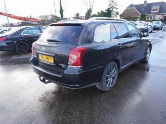Schadeauto Toyota Avensis Wagon 2.2 D-4D 2009/6