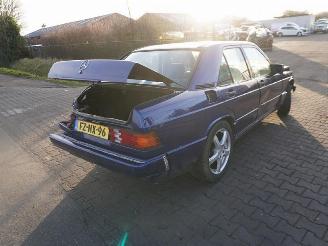 demontáž osobní automobily Mercedes 190-serie 1.8E 1993/1