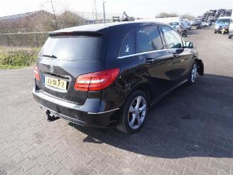 Sloopauto Mercedes B-klasse 180 2012/6