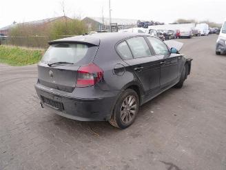 Autoverwertung BMW 1-serie 120d 2006/1