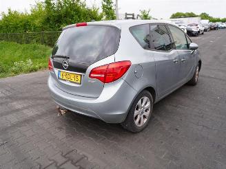 Coche siniestrado Opel Meriva 1.4 Turbo 2013/3