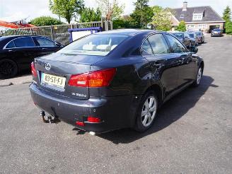 krockskadad bil auto Lexus IS 220 d 2006/5