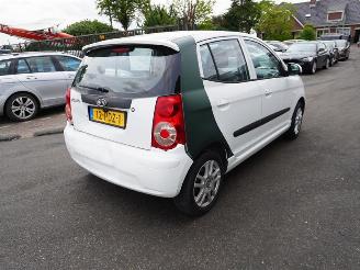 Sloopauto Kia Picanto 1.0 12v 2011/2