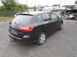 Coche siniestrado Seat Ibiza ST 1.2 TDi 2010/9