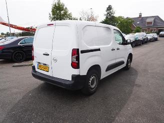 krockskadad bil bedrijf Opel Combo Cargo 1.2 benzine 2022/2