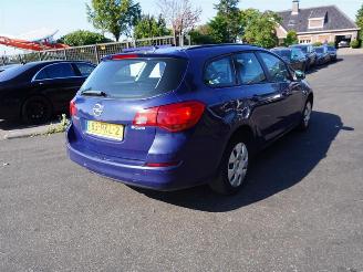 škoda osobní automobily Opel Astra SPORTS TOURER 1.3 CDTi 2011/2