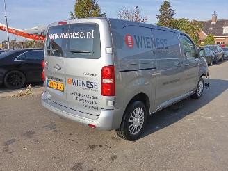 Schade bestelwagen Toyota Proace 2.0 D-4D 2023/8