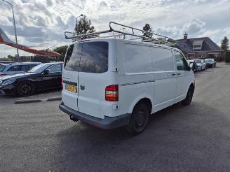 krockskadad bil bedrijf Volkswagen Transporter T5 Van 1.9 TDi (BRR) 2008/1