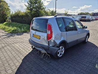 Dezmembrări autoturisme Skoda Roomster 1.2 TSI (CBZA) 2013/2