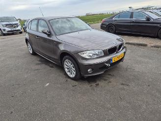 BMW 1-serie 120I 16V picture 4