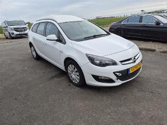 Opel Astra 1.7 CDTi 16V picture 4