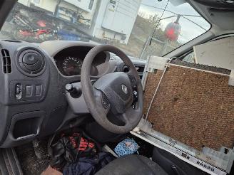 Renault Master 2.3 dCi picture 6