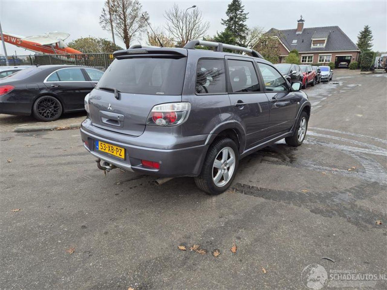 Mitsubishi Outlander 2.4 16v 4x4