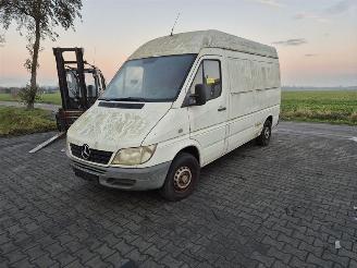 Mercedes Sprinter 311 cDi picture 3